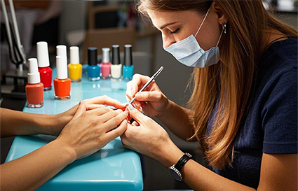 沈阳美甲学校_美甲师的发展方向有哪些？