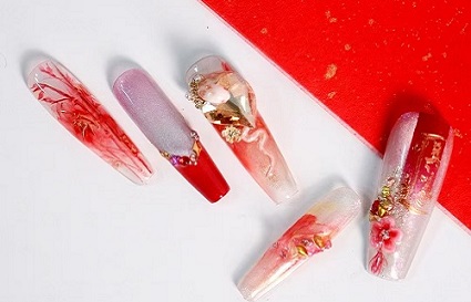 年初美甲 这一款在适合不过 沈阳美甲学校喊你一起